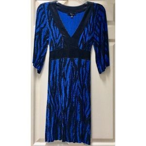 🎉HP🎉 Express v-neck dress with ribbon tie back